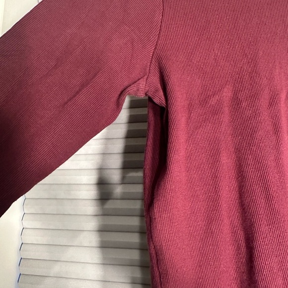 Polo Ralph Lauren maroon ribbed turtleneck soft, thick material J-3 - Picture 7 of 10